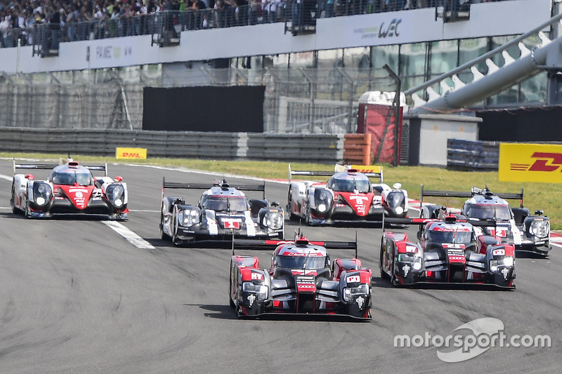 Start: #7 Audi Sport Team Joest, Audi R18