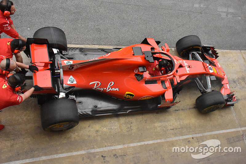 Ferrari SF71H з дзеркалом на Halo