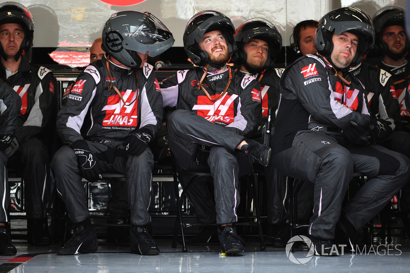 Механіки Haas F1