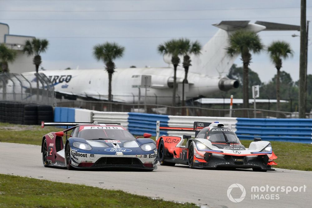 Penske and Ganassi have competed in sportcars at the same time before, but only ever in the same class during the 2009 Grand-Am season