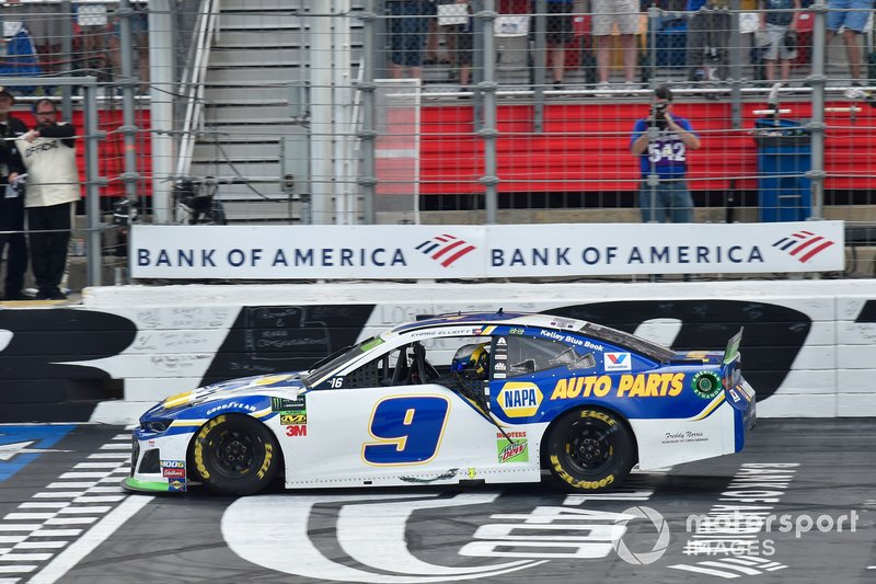 Race winner Chase Elliott, Hendrick Motorsports Chevrolet
