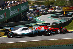 Себастьян Феттель, Ferrari SF70H, Валттері Боттас, Mercedes AMG F1 W08