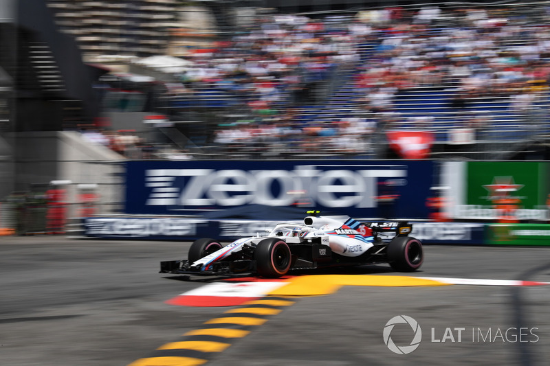 13: Sergey Sirotkin, Williams FW41, 1'12.521
