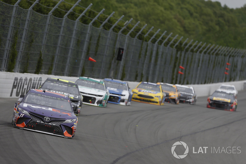 Denny Hamlin, Joe Gibbs Racing, Toyota Camry FedEx Office