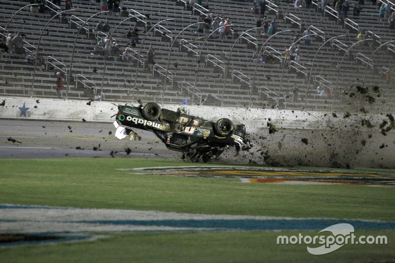 Unfall von Timothy Peters, MDM Motorsports Chevrolet