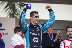 Podium: race winner Sébastien Buemi, Renault e.Dams