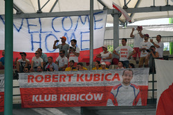 Robert Kubica, Renault Sport F1 Team RS17, Fans und Transparente