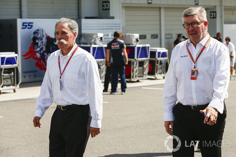 Chase Carey y Ross Brawn F1