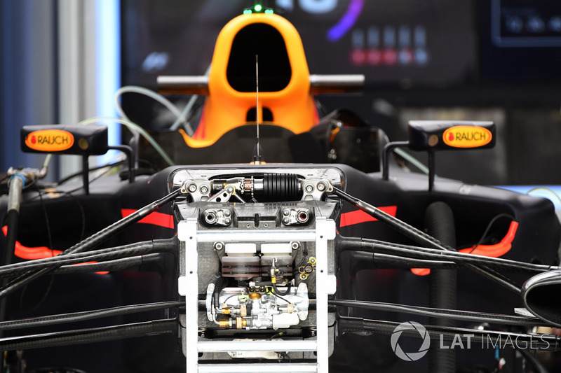 Red Bull Racing RB13 front suspension and chassis detail