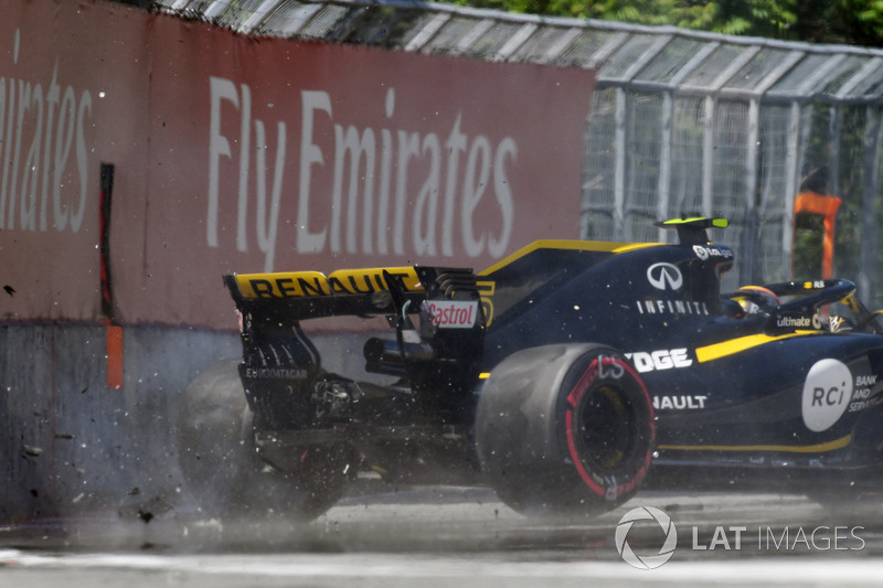 Carlos Sainz Jr., Renault Sport F1 Team R.S. 18 colpisce il muro nelle FP2