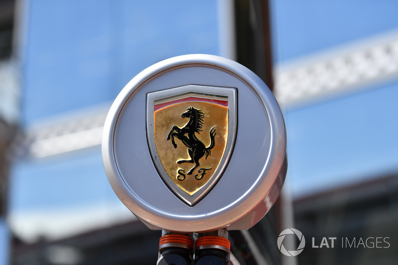 Логотип Ferrari