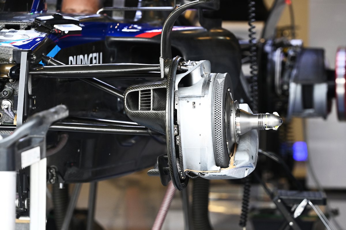 Detalle del sistema de freno del Williams FW44