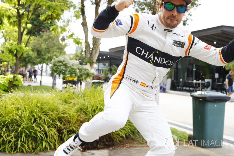 Fernando Alonso, McLaren, jumps through the frame
