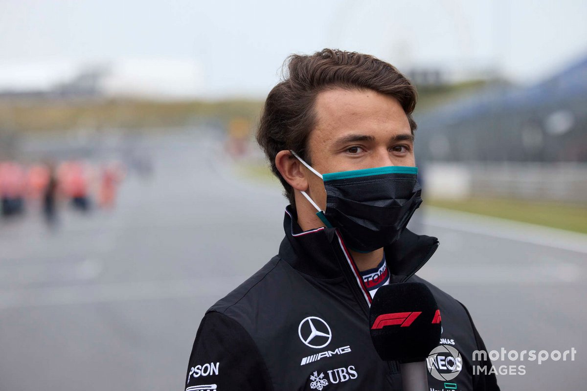 Nyck de Vries Mercedes FE champion