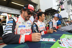 #8 Toyota Gazoo Racing Toyota TS050: Себастьян Буемі, Казукі Накадзіма, Фернандо Алонсо