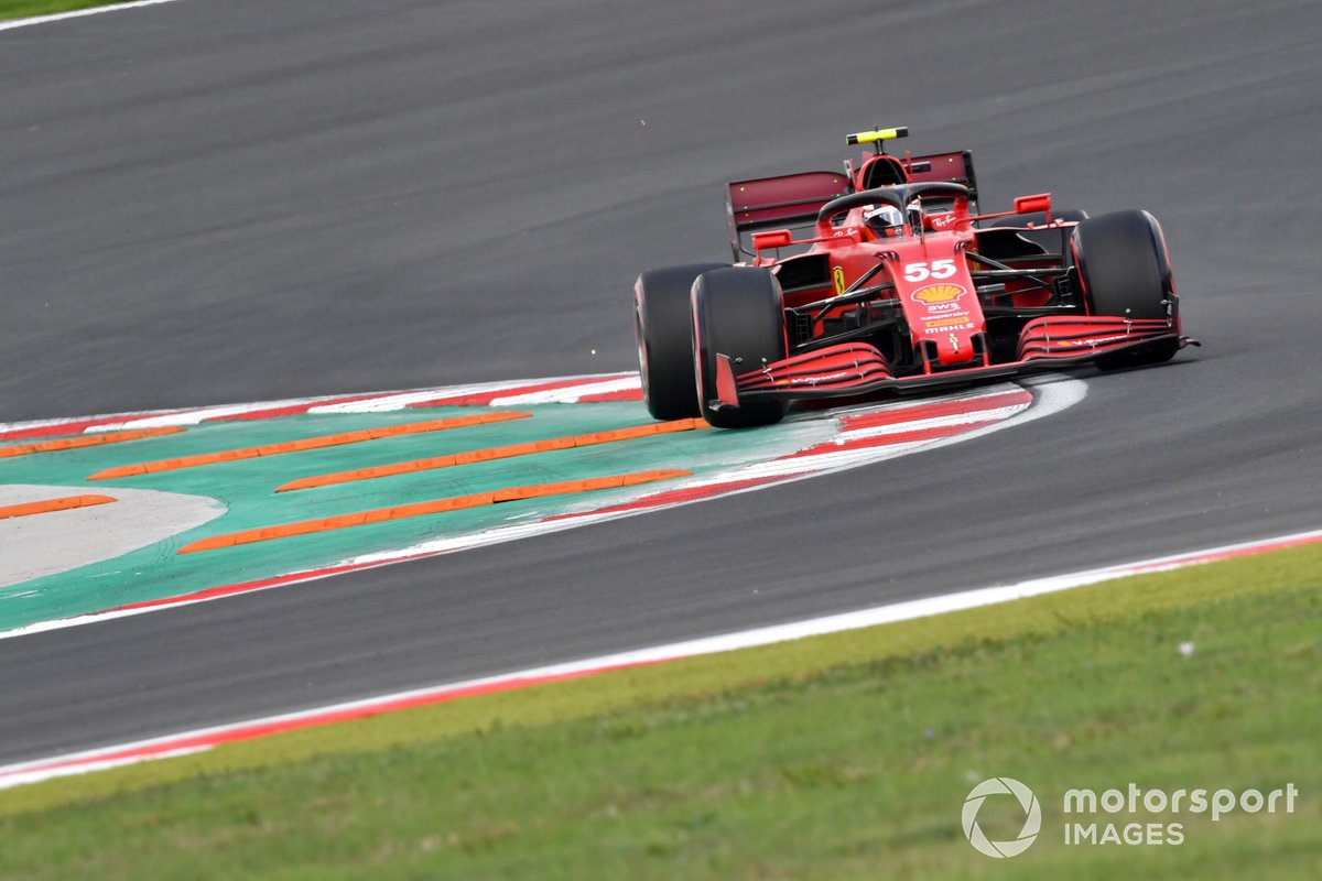 Carlos Sainz Jr., Ferrari SF21