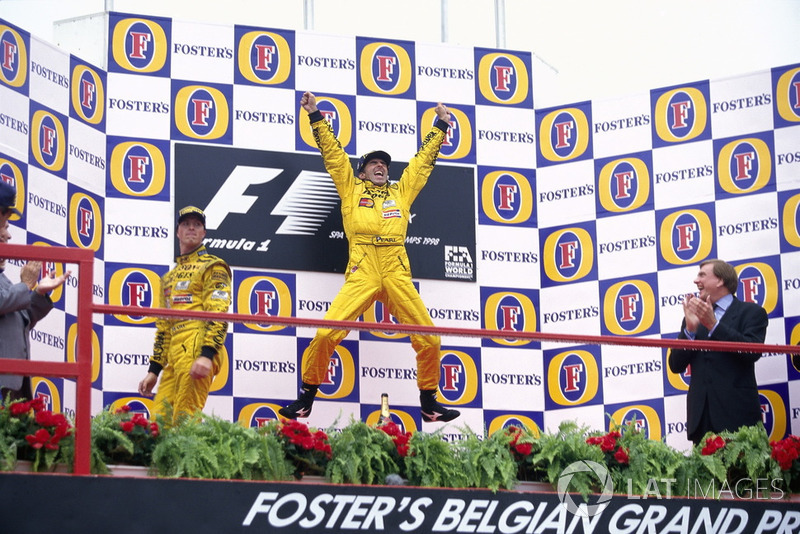 Het podium met Damon Hill en Ralf Schumacher namens Jordan