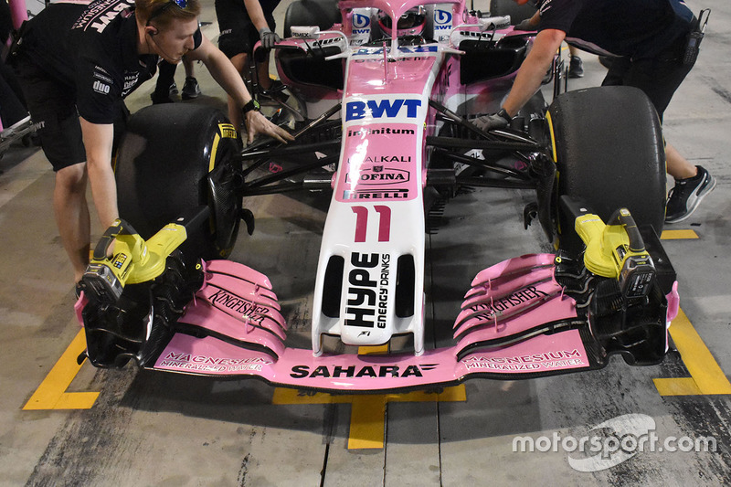 Передня частина Force India VJM11 Mercedes