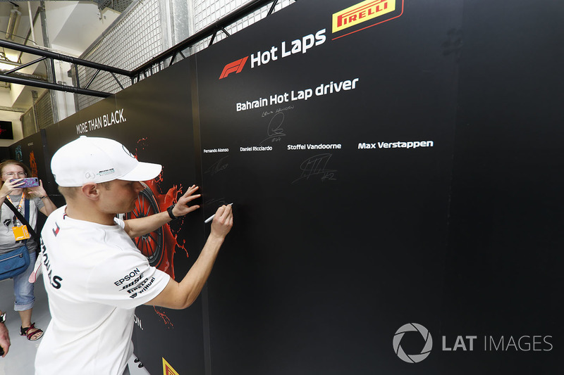 Valtteri Bottas, Mercedes AMG F1, Pirelli hot laps
