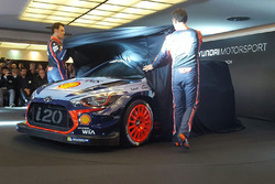 Hayden Paddon, Daniel Sordo, Thierry Neuville, Hyundai Motorsport onthullen de 2017 Hyundai i20 Coup