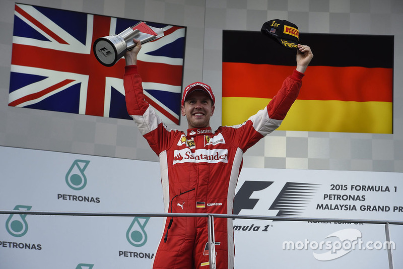 Podium: race winner Sebastian Vettel, Ferrari
