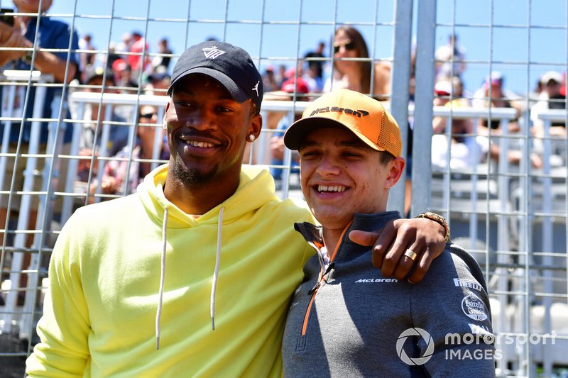 NBA Player Jimmy Butler bersama dengan pembalap McLaren, Lando Norris