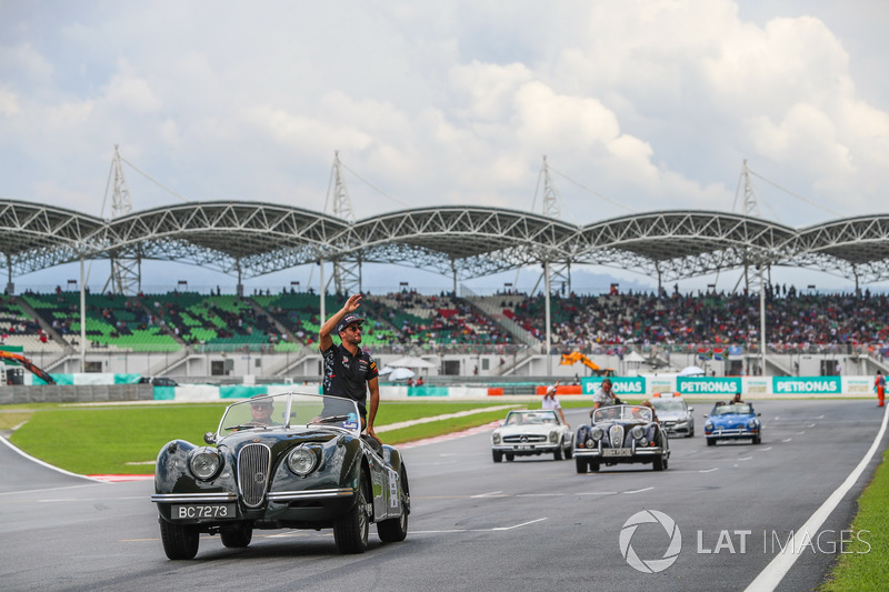 Daniel Ricciardo, Red Bull Racing on the drivers parade