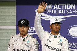 Polesitter Lewis Hamilton, Mercedes AMG F1; 2. Nico Rosberg, Mercedes AMG F1