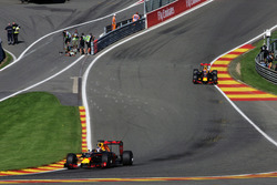 Daniel Ricciardo, Red Bull Racing RB12 vor Teamkollege Max Verstappen, Red Bull Racing RB12