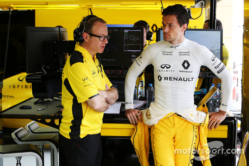 Mark Slade, Renault Sport F1 Team Race Engineer with Jolyon Palmer, Renault Sport F1 Team