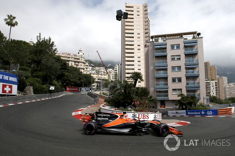 Дженсон Баттон, McLaren MCL32 (один сход в одной гонке)