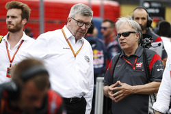 Спортивний директор Ф1 Росс Браун, засновник Haas F1 Team Джин Хаас