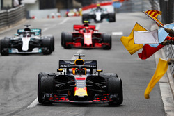 Yarış galibi Daniel Ricciardo, Red Bull Racing