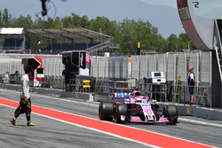 Carlos Sainz Jr., Renault Sport F1 Team ve Nicholas Latifi, Force India VJM11