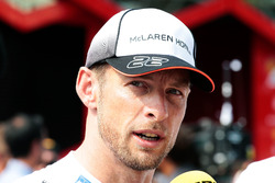 Дженсон Баттон, McLaren і ЗМІ