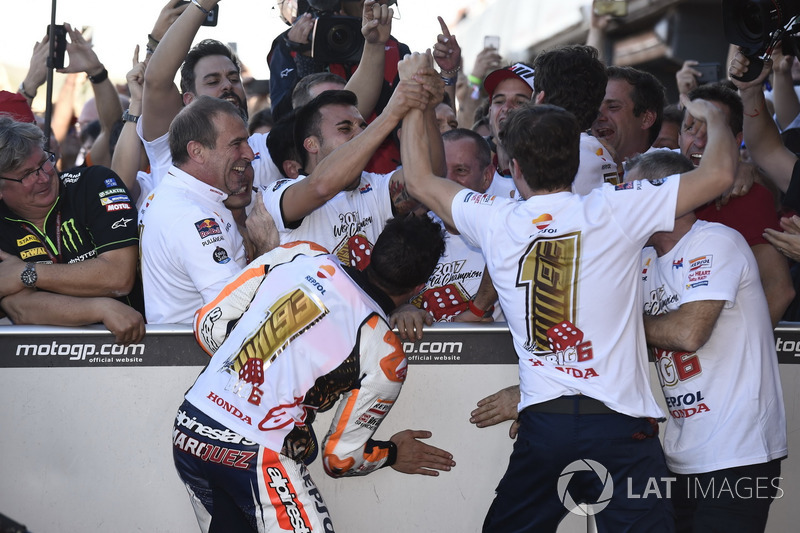 El campeón del mundo, Marc Marquez, Repsol Honda Team, celebra el título