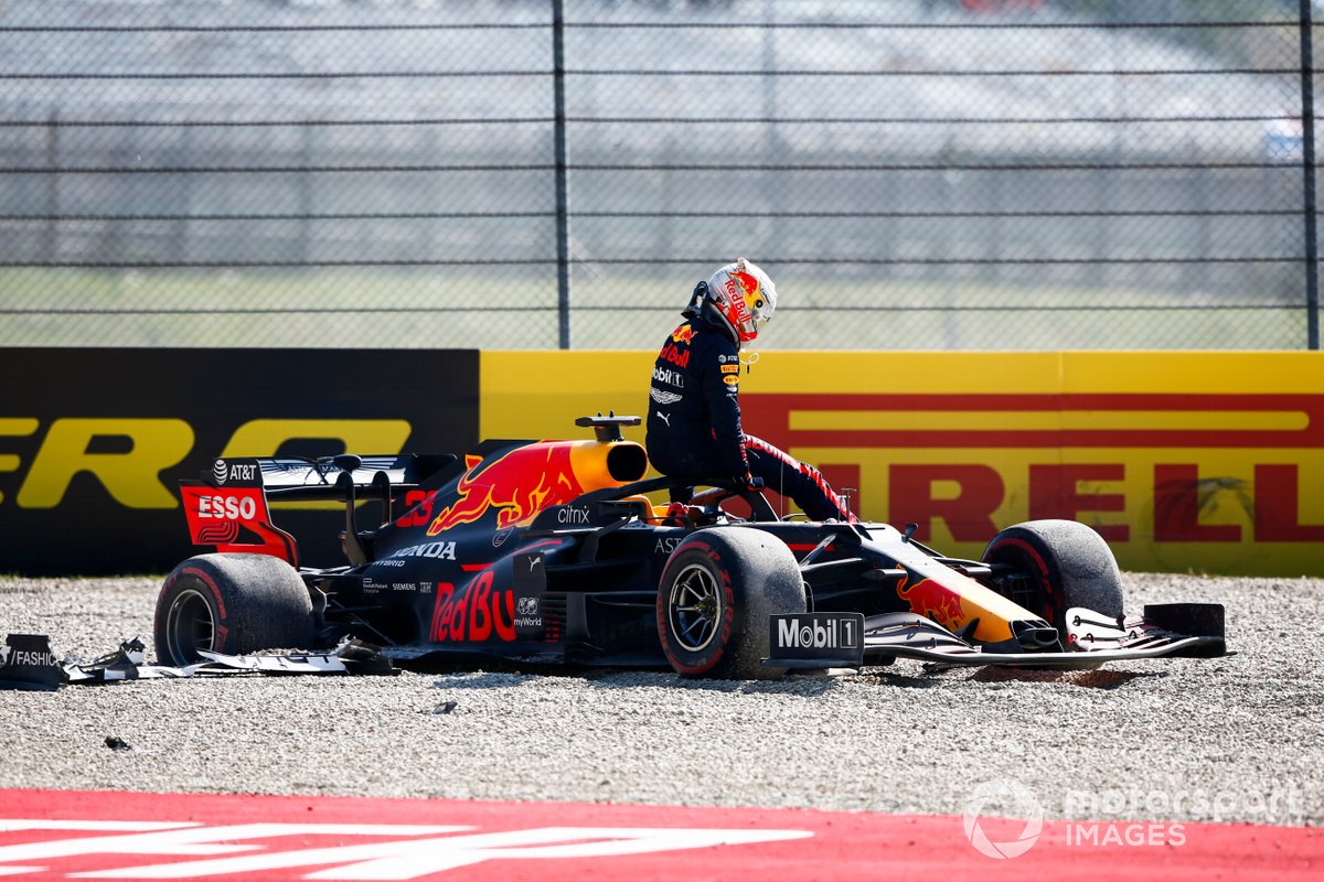 Max Verstappen, Red Bull Racing RB16 abandonne la course