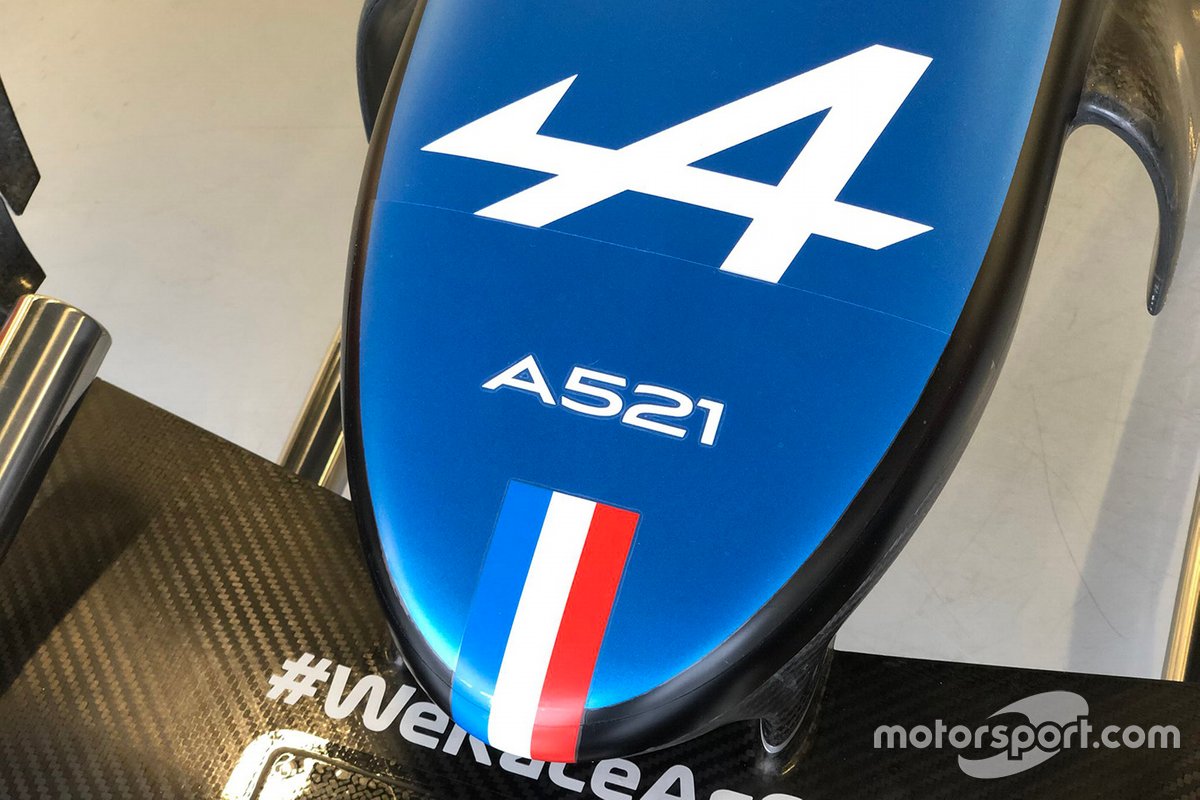 Alpine A521 nose detail
