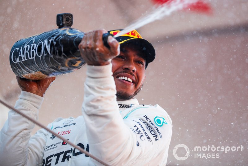 Победитель Льюис Хэмилтон, Mercedes AMG F1