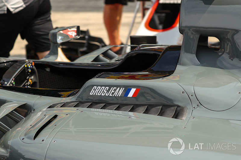 The chassis / bodywork detail of Romain Grosjean, Haas F1 Team VF-17