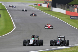 Nico Hulkenberg, Sahara Force India F1 VJM09 e Fernando Alonso McLaren MP4-31