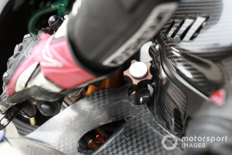 Controlador de altura de la suspensión de Yamaha
