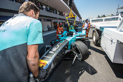 L'auto di Nelson Piquet Jr., NEXTEV TCR Formula E Team dopo l'incidente
