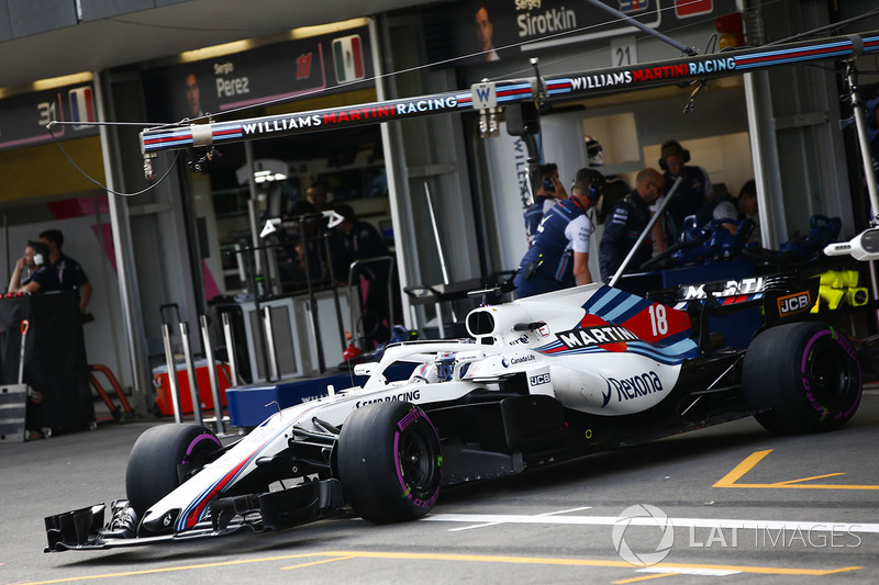 Lance Stroll, Williams FW41 Mercedes, leaves the garage