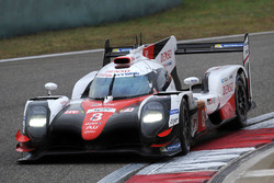 #8 Toyota Gazoo Racing Toyota TS050-Hybrid: Sebastien Buemi, Anthony Davidson, Kazuki Nakajima