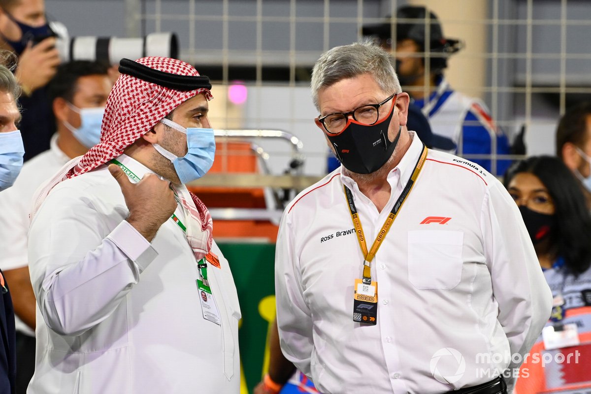 Managing Director Motorsports Formula 1, Ross Brawn (kanan).