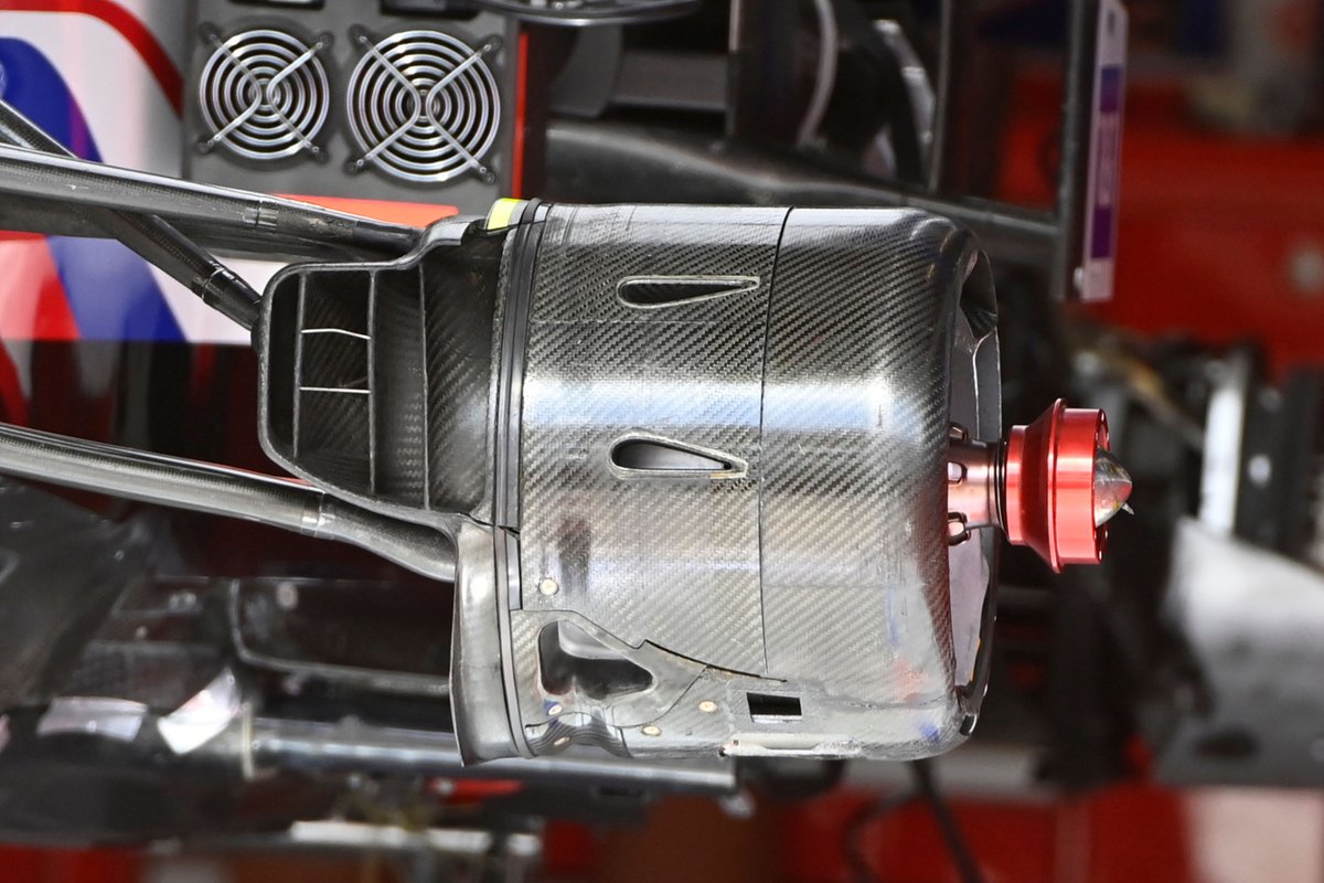 Haas VF-21 brake drum detail