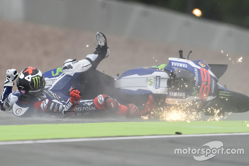 Аварія Хорхе Лоренсо, Yamaha Factory Racing