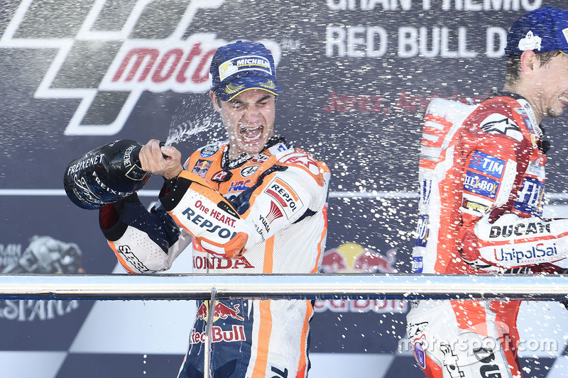 Подіум: переможець гонки Дані Педроса, Repsol Honda Team