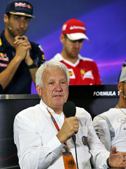 Charlie Whiting, FIA, in de persconferentie